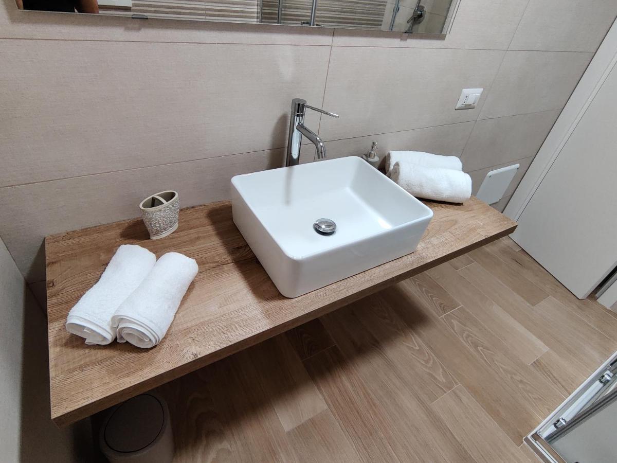 Arima - Loft Semi Indipendente In Locazione Privatunterkunft Bari